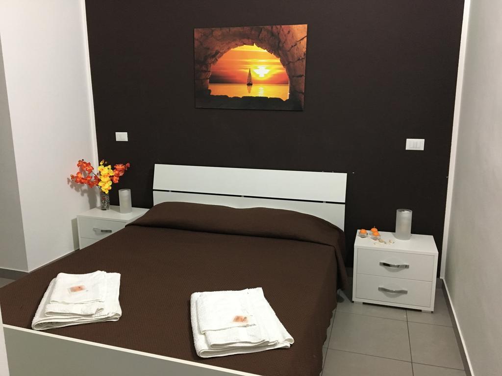 Apartamento I Tre Colori Della Sicilia Santo Stefano di Camastra Exterior foto