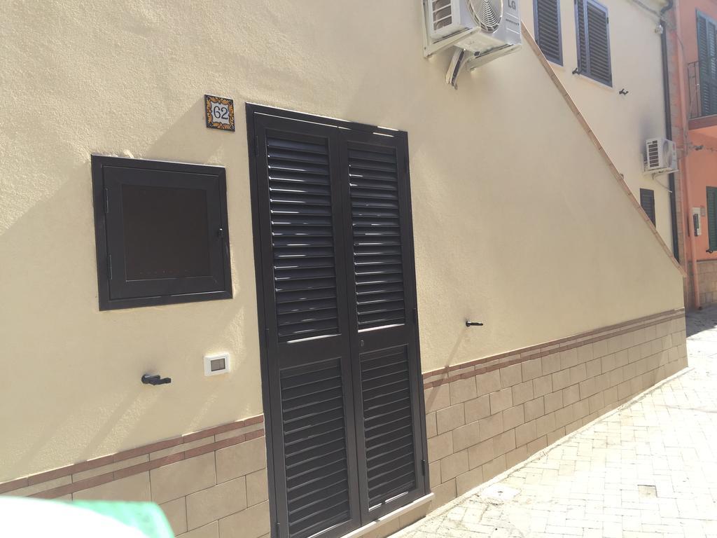 Apartamento I Tre Colori Della Sicilia Santo Stefano di Camastra Exterior foto